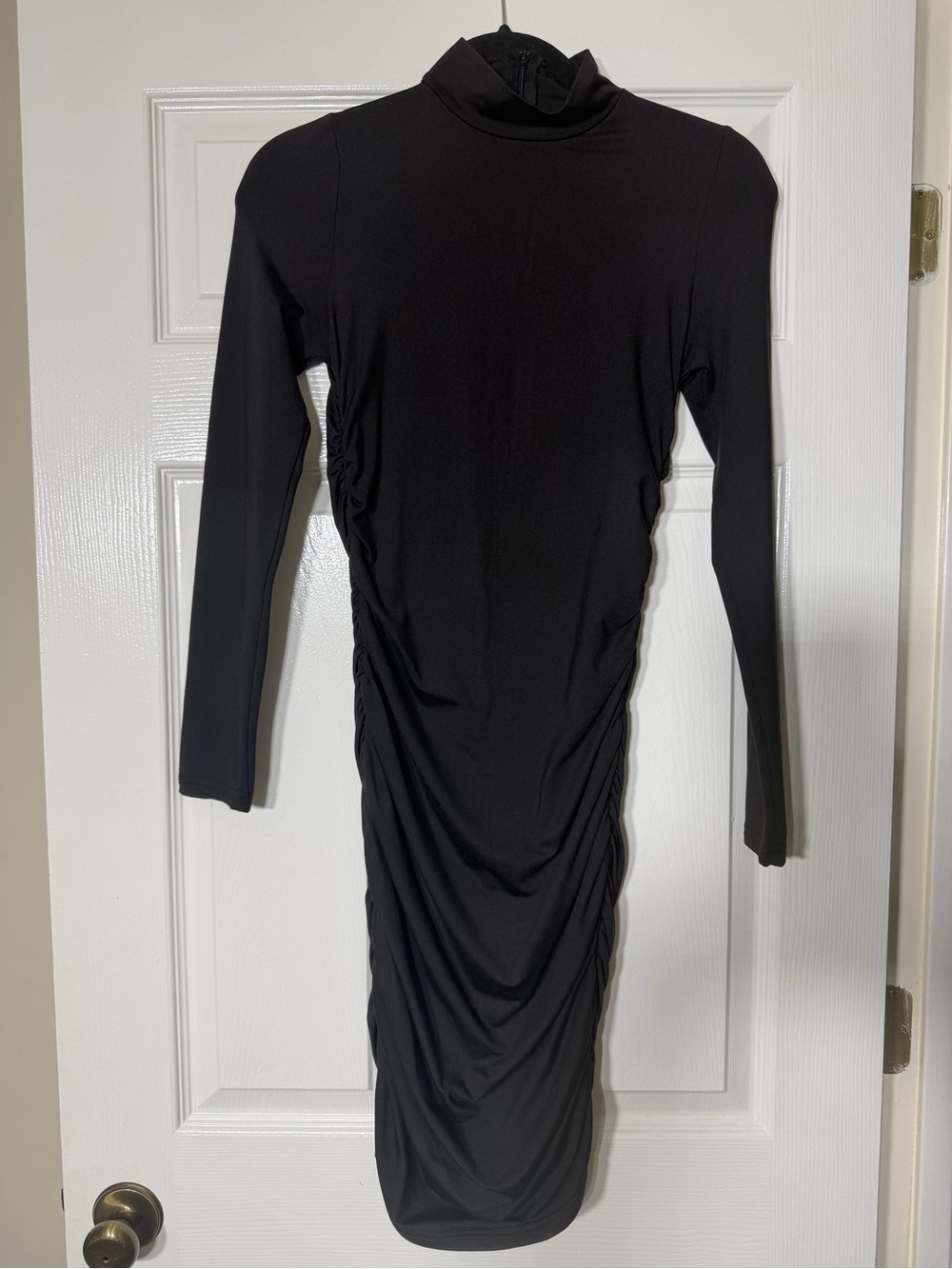 Black Long Sleeve Ruched body on Midi Dress
